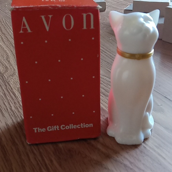 Avon 80s pretty cat decanter n.i.b. - Picture 2 of 16